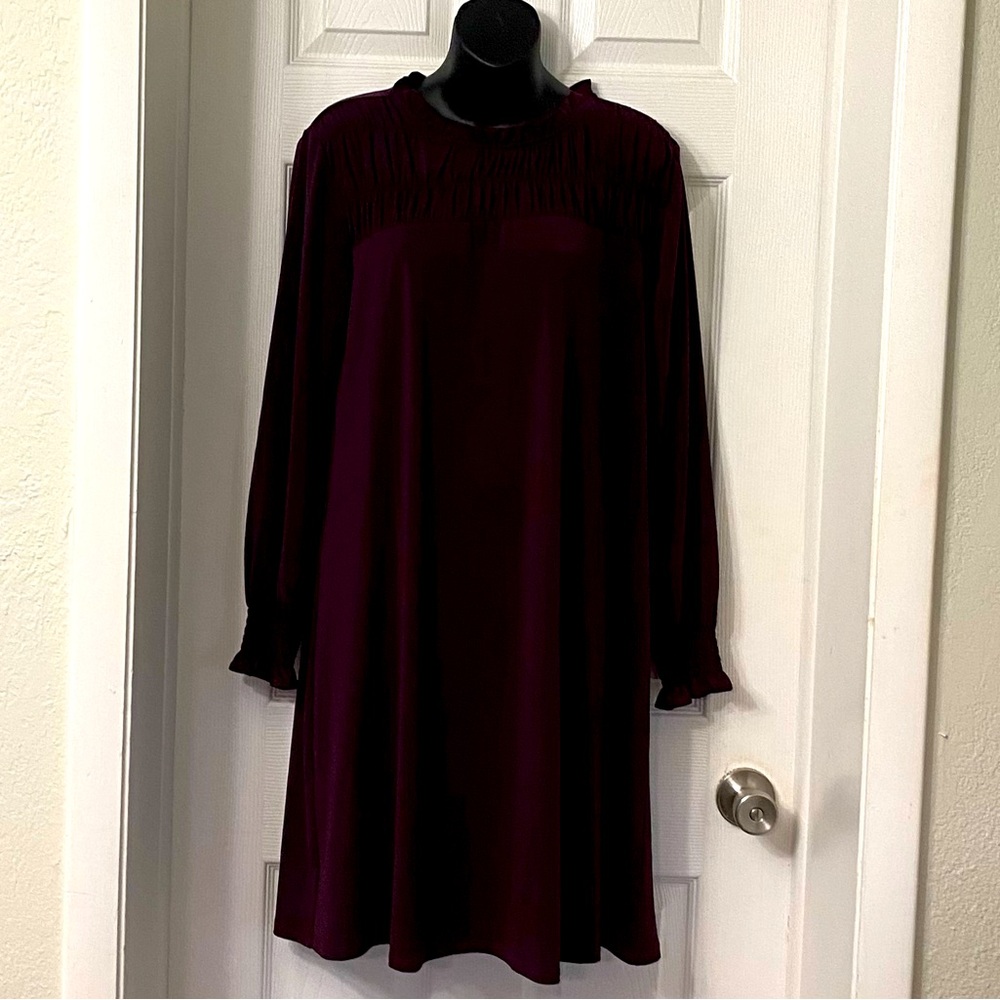 ADRIANNA PAPELL Med Maroon Shift Long Sleeve Cuffed BohoCore Flows MIDI Witchy